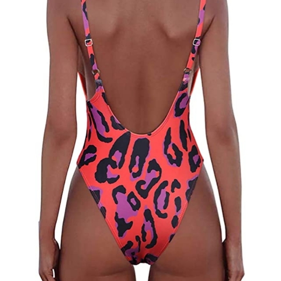 Adreamly red leopard tummy control swimsuit - Picture 3 of 4